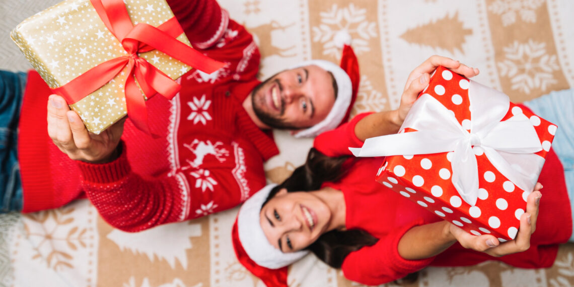 Sevgiliye Yılbaşı Hediyesi Ne Alınır? Romantik ve Unutulmaz 20 Öneri