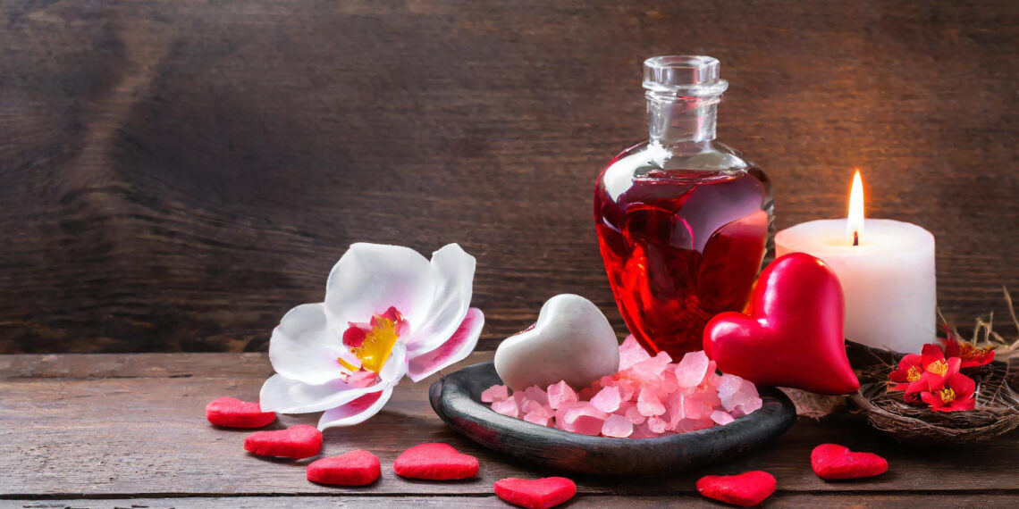 Aşkın Kokusu: Ruh Halinizi Yükseltecek ve Etkileyici Kılacak Esansiyel Yağlar