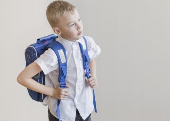 Okul Çantası ve Postür: Gün Sonu Ağrılarını Önlemek İçin İpuçları