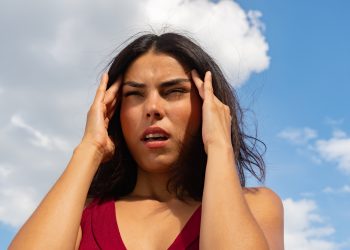 Magnezyum Migren Ataklarını Önler mi? Yaz Aylarında Migren Nasıl Hafifletilir?