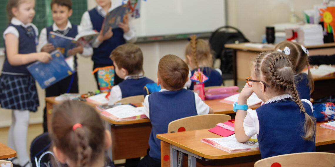 Sınıfta bit sorunuyla öğretmenlerin en sık karşılaştığı 5 durumu ve etkili çözüm yollarını öğrenin. Doğru bilgiyle salgınları önlemek mümkün.