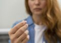 Saçlarınız Ekim’de Daha Fazla Dökülüyorsa Sebebi Vitamin Eksikliği Olabilir