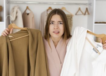 Kışa Geçiş Döneminde "Bugün Ne Giysem?" Sorusunu Bitiren Pratik Çözümler