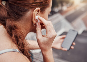 Akıllı Telefonunuzdaki Yüksek Ses Bildirimi Nedir ve İşitme Sağlığınızı Nasıl Korur?