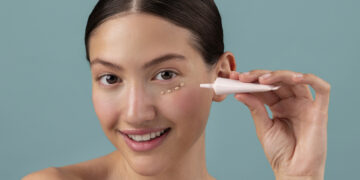 Göz Altı Morlukları İçin En Etkili 3 Kapatıcı ve Kusursuz Uygulama Teknikleri