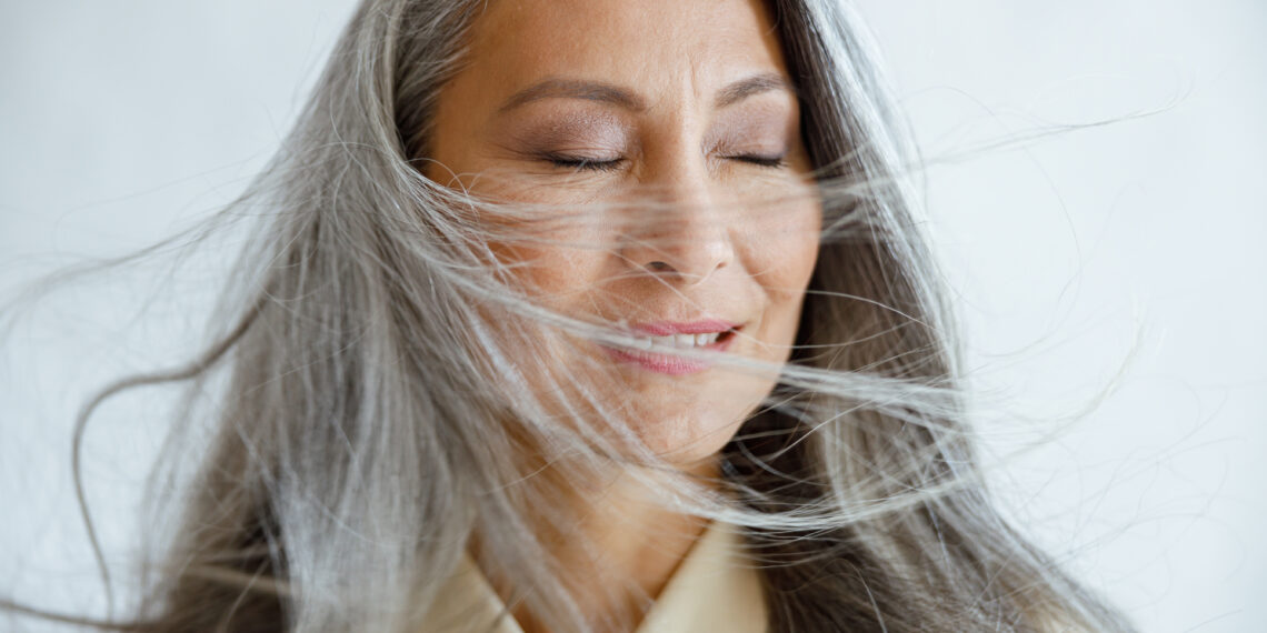 Beyazlayan Saçlar Eskiye Döner Mi?