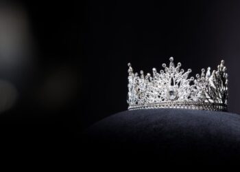 Miss Universe 2025: Tayland'da Taç Giyen Güzellik ve Skandallar