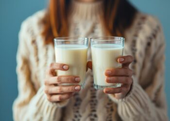Hangi Süt Size Uygun? İnek Sütünden Bitkisel Alternatiflere Derinlemesine Bir Bakış