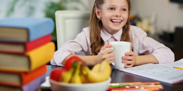 Derslerine Konsantre Olamayan Çocuklar İçin Vitamin Desteği