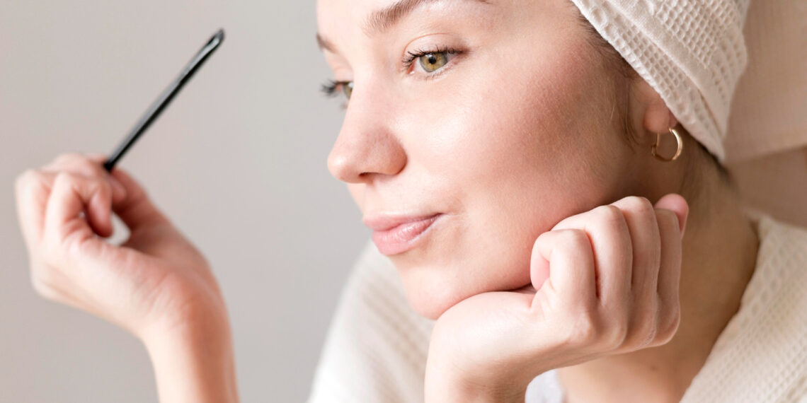 Yüzde Çıkan Tüyler Nasıl Yok Edilir?