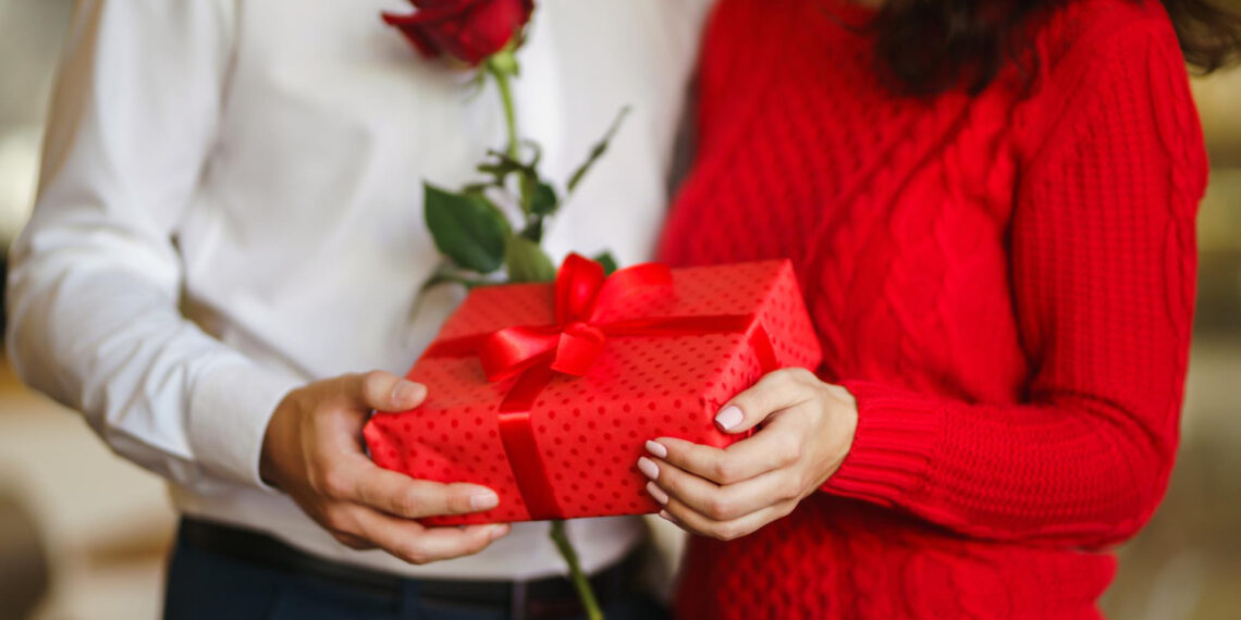 Unutulmaz Bir Sevgililer Günü İçin Hediye Rehberi